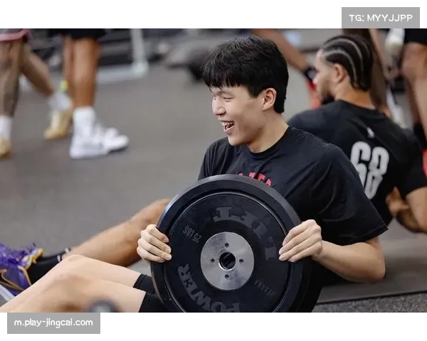 杨瀚森首战闪耀防守,助力开拓者取得首胜 杨瀚森首战闪耀防守,助力开拓者取得首胜